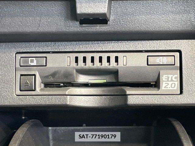 Toyota ALPHARD 2017-09 7978379-6