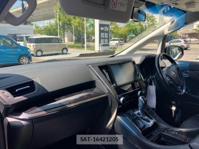 Toyota ALPHARD 2018-03 7978370-18