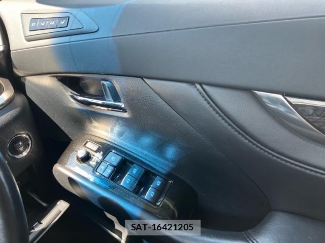 Toyota ALPHARD 2018-03 7978370-19