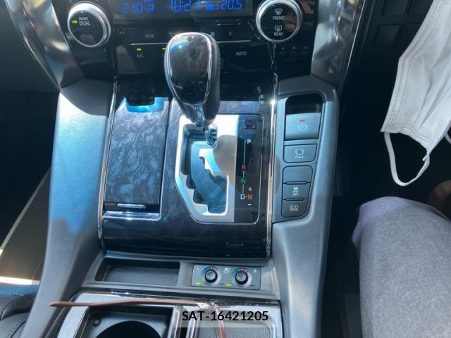 Toyota ALPHARD 2018-03 7978370-26