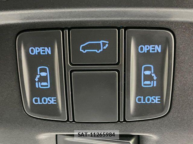 Toyota ALPHARD 2017-04 7978380-4