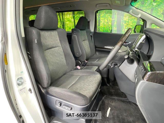 Toyota ALPHARD 2011-12 7978384-7
