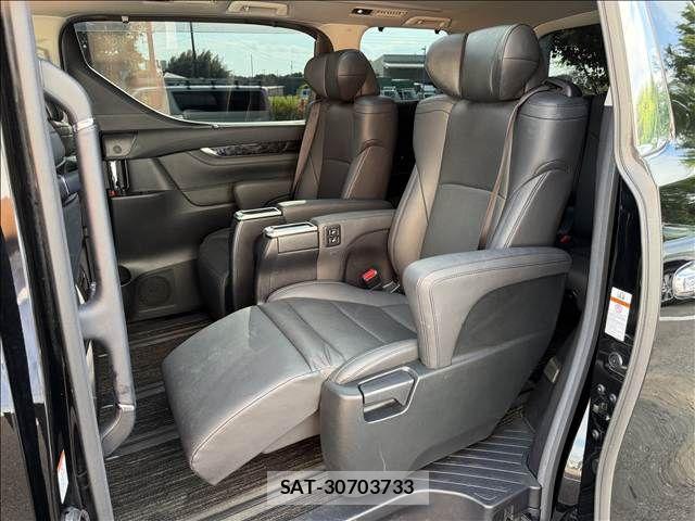 Toyota ALPHARD 2021-06 8034228-9