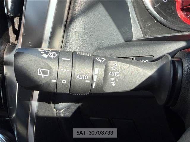 Toyota ALPHARD 2021-06 8034228-28