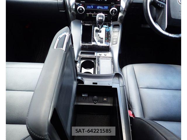 Toyota ALPHARD 2021-06 8034238-24