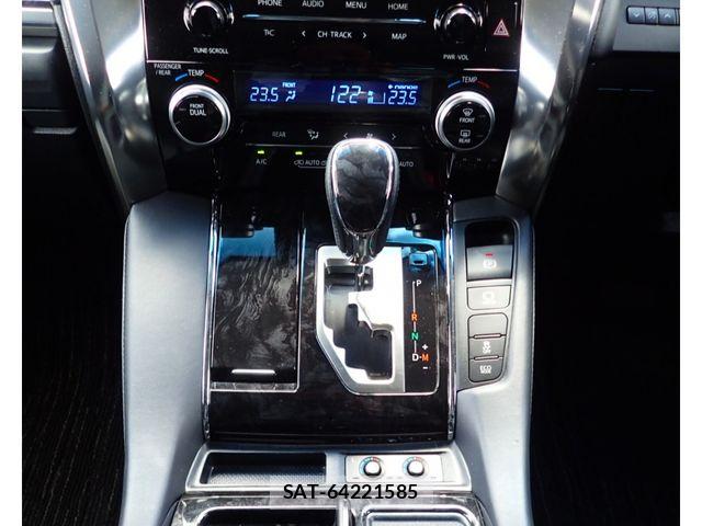 Toyota ALPHARD 2021-06 8034238-25
