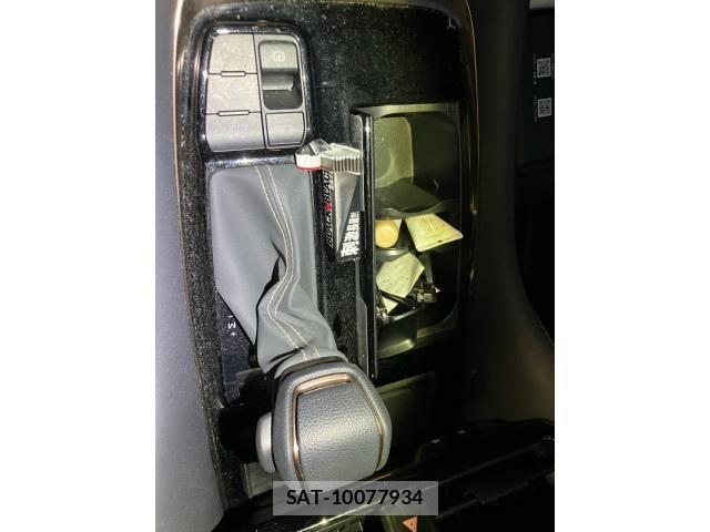 Toyota ALPHARD 2025-03 8034220-23