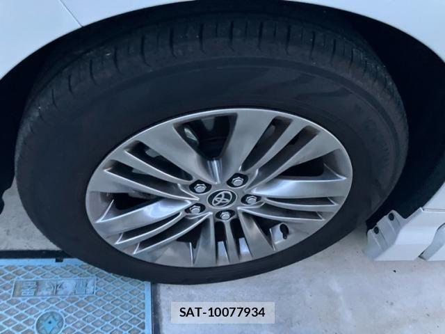 Toyota ALPHARD 2025-03 8034220-4