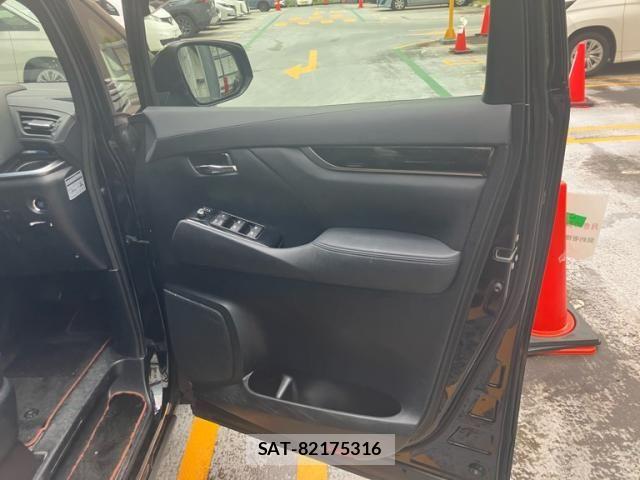 Toyota ALPHARD 2016-11 8034261-12