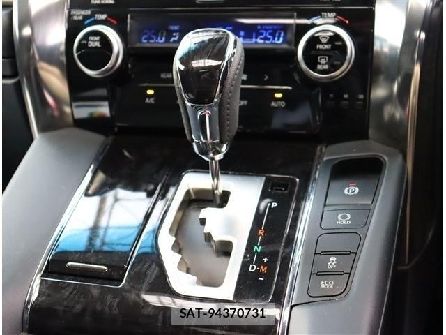 Toyota ALPHARD 2021-06 8034221-6
