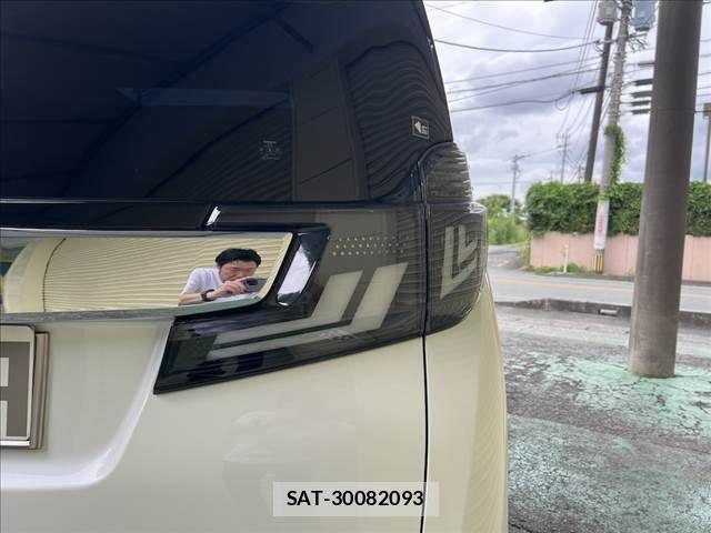 Toyota ALPHARD 2016-12 8034250-9