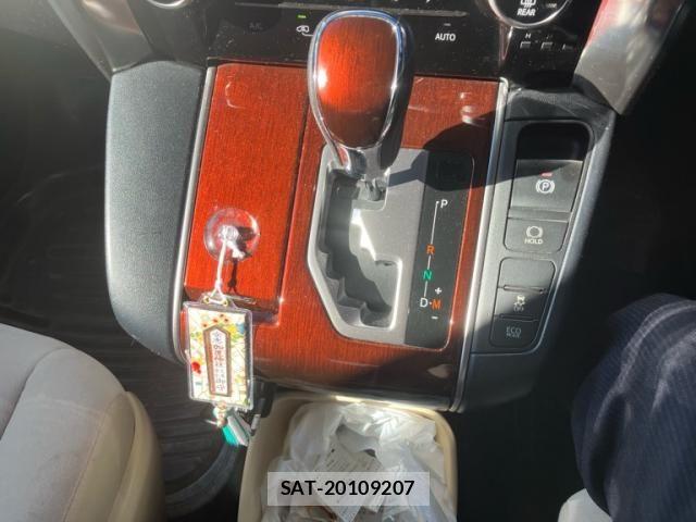 Toyota ALPHARD 2015-10 8034260-22