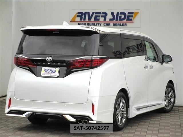 Toyota ALPHARD 2024-04 8034215-2