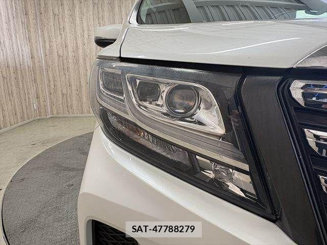 Toyota ALPHARD 2017-07 8034253-22