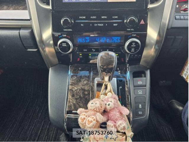 Toyota ALPHARD 2022-05 8034232-18