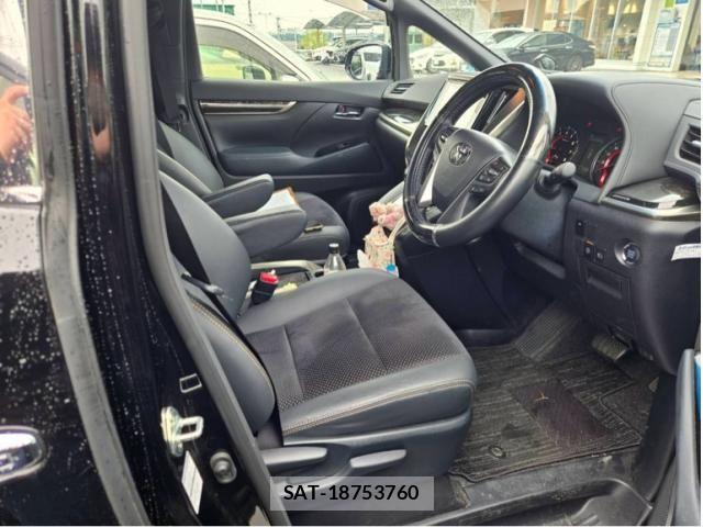 Toyota ALPHARD 2022-05 8034232-7