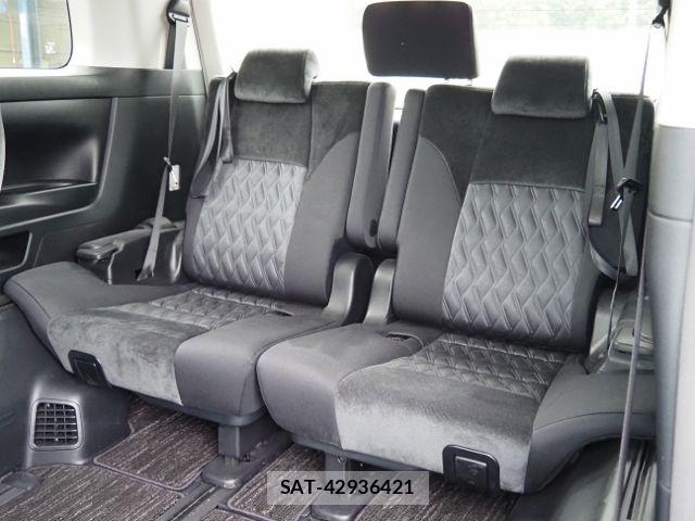 Toyota ALPHARD 2022-04 8034230-16