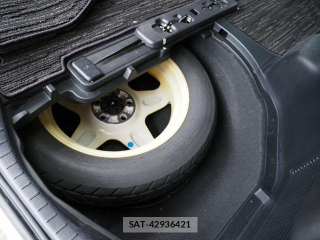 Toyota ALPHARD 2022-04 8034230-18