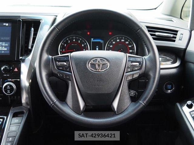 Toyota ALPHARD 2022-04 8034230-19