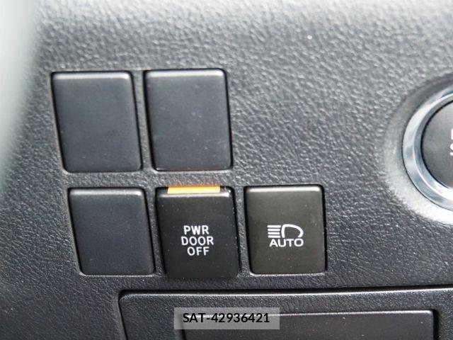 Toyota ALPHARD 2022-04 8034230-25