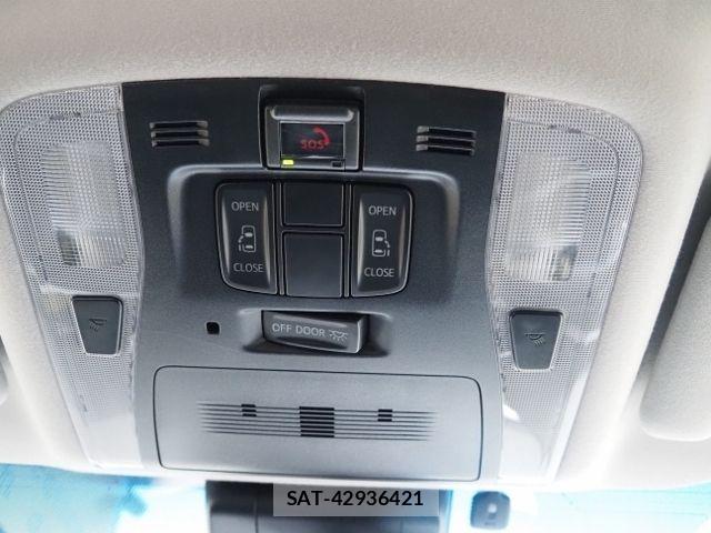 Toyota ALPHARD 2022-04 8034230-28