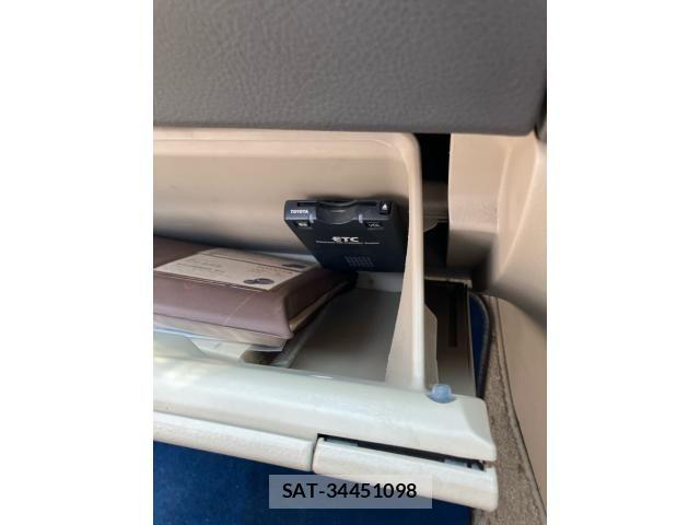 Toyota ALPHARD 2004-03 8034272-25