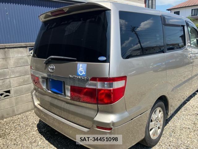 Toyota ALPHARD 2004-03 8034272-4