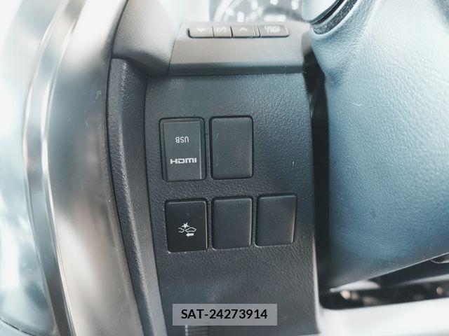 Toyota ALPHARD 2017-06 8072694-12