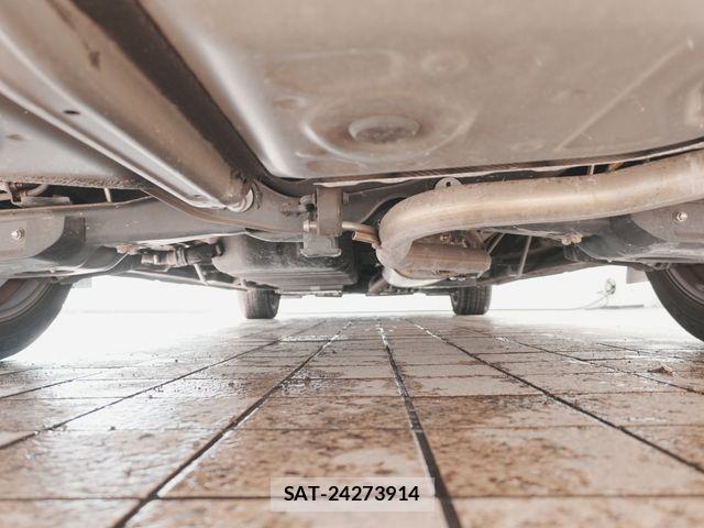 Toyota ALPHARD 2017-06 8072694-17
