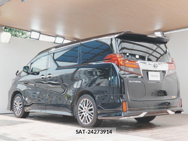 Toyota ALPHARD 2017-06 8072694-19