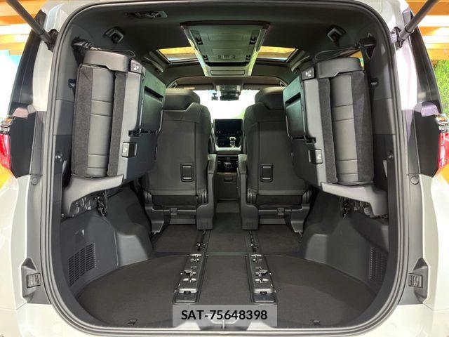 Toyota ALPHARD 2024-11 8072660-12