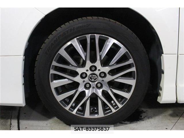 Toyota ALPHARD 2016-06 8072692-23