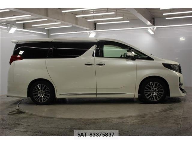 Toyota ALPHARD 2016-06 8072692-3