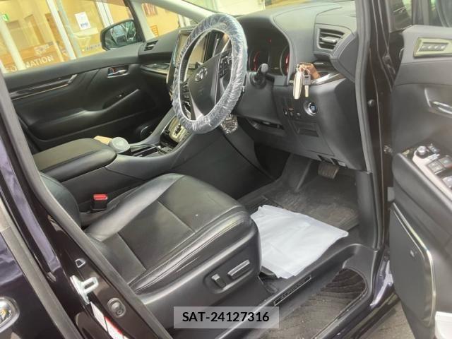 Toyota ALPHARD 2018-11 8072678-3