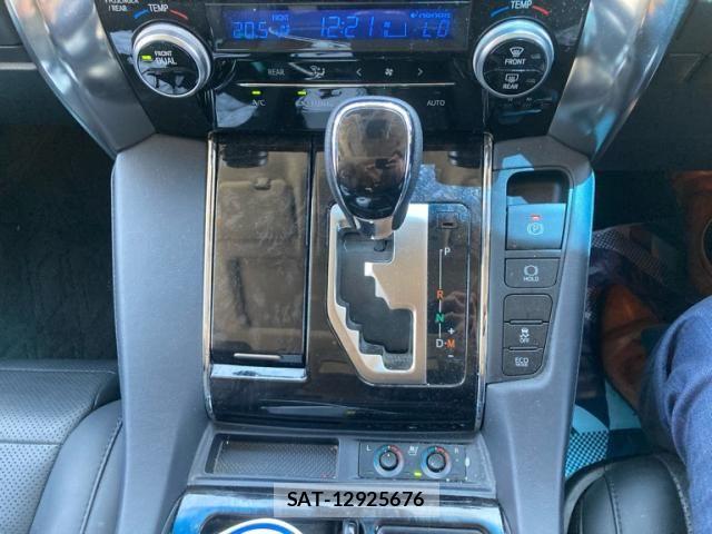 Toyota ALPHARD 2022-11 8072670-26