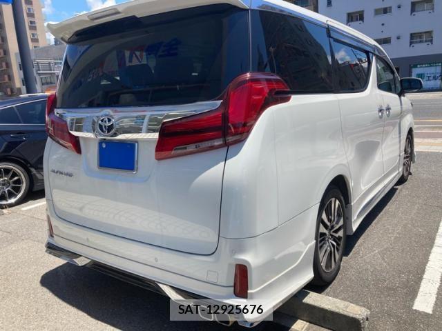 Toyota ALPHARD 2022-11 8072670-2