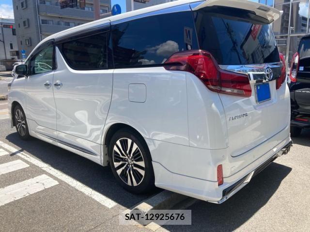 Toyota ALPHARD 2022-11 8072670-3