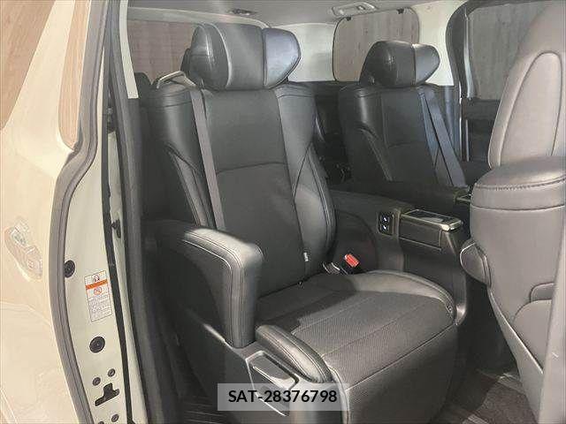Toyota ALPHARD 2018-05 8072689-12