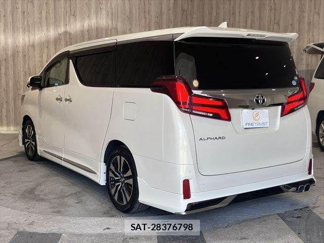 Toyota ALPHARD 2018-05 8072689-27