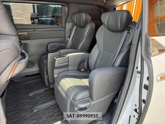 Toyota ALPHARD 2024-05 8072662-18