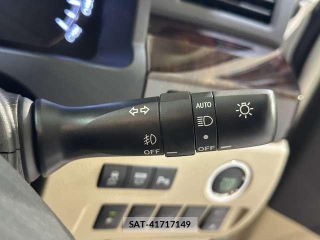 Toyota ALPHARD 2013-01 8072698-11