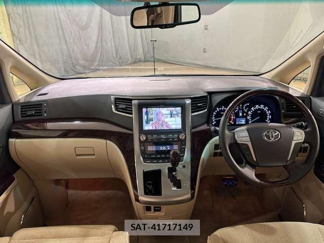 Toyota ALPHARD 2013-01 8072698-18