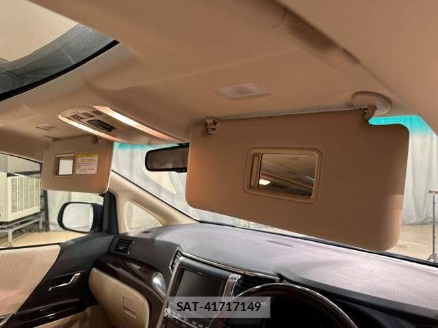 Toyota ALPHARD 2013-01 8072698-29