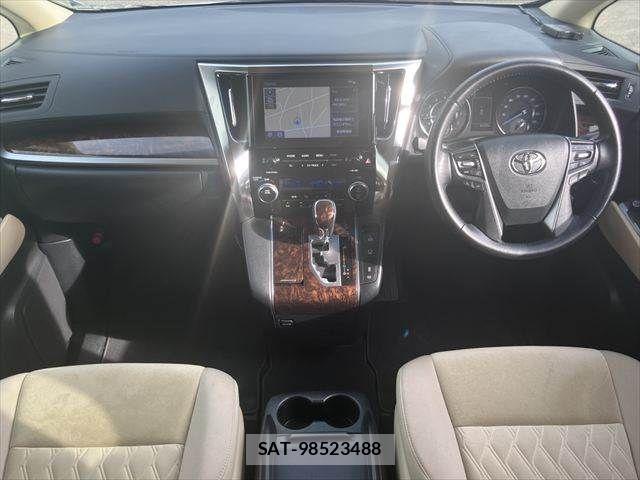 Toyota ALPHARD 2021-06 8072693-2