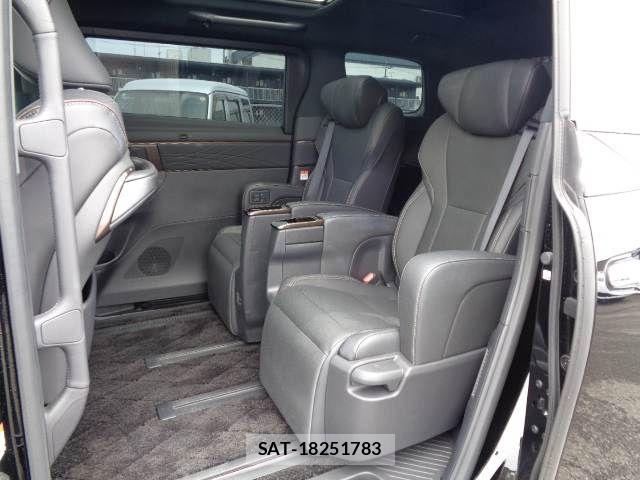Toyota ALPHARD 2024-09 8072659-12