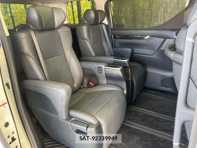 Toyota ALPHARD 2021-07 8072674-9