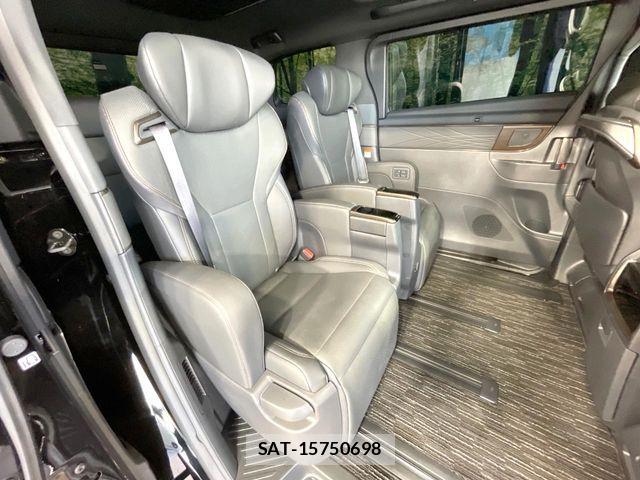 Toyota ALPHARD 2024-11 8072666-8