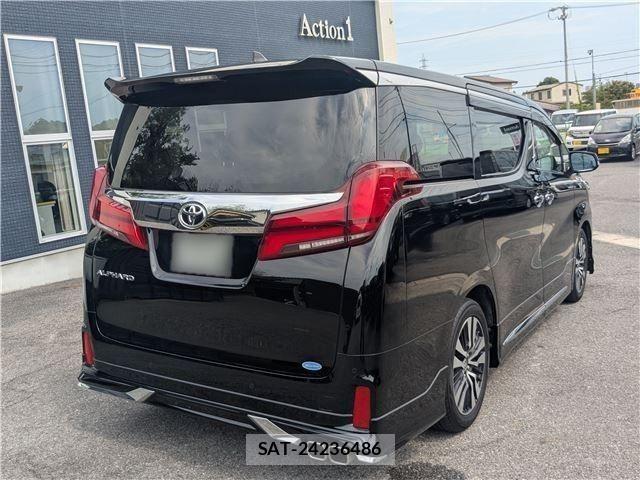 Toyota ALPHARD 2022-05 8072673-1