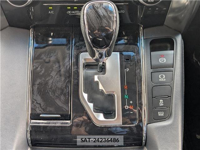 Toyota ALPHARD 2022-05 8072673-23