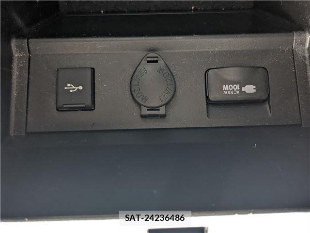 Toyota ALPHARD 2022-05 8072673-27